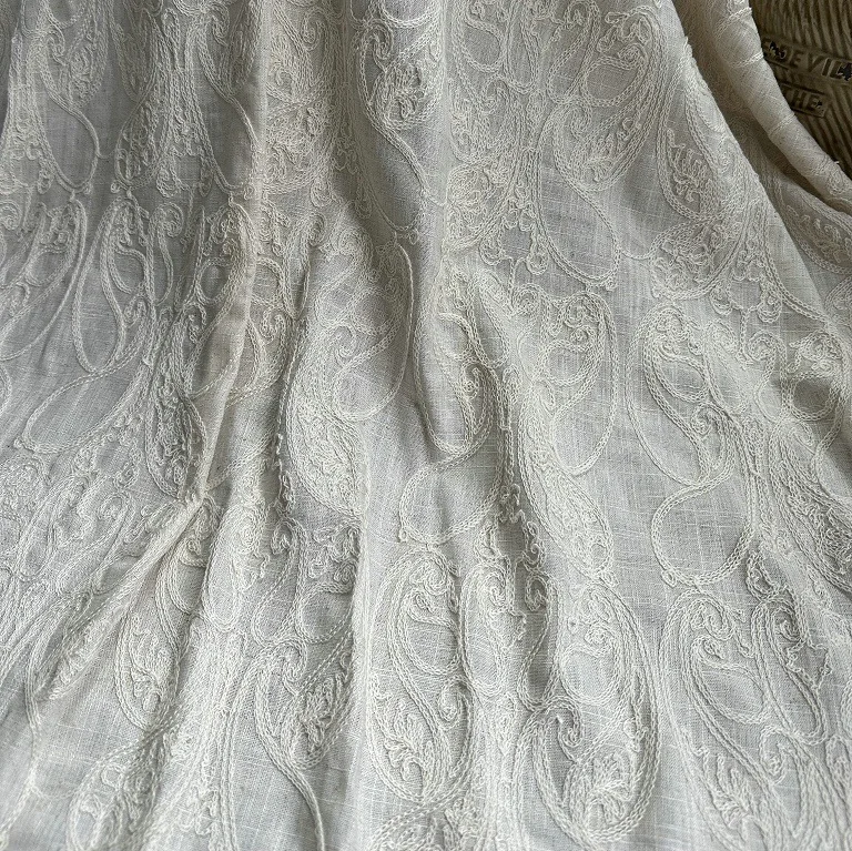 Embroidery Chain Stitch - Reiner Leinenstoff mit Baumwollfaden-Stickerei, Kettenstich-Stickerei für