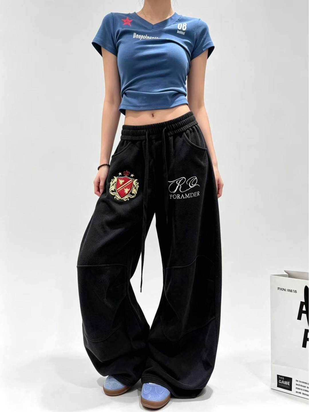 Amerikanische Retro-Streetwear – Embroidery Gradient Bewertung und Preis
