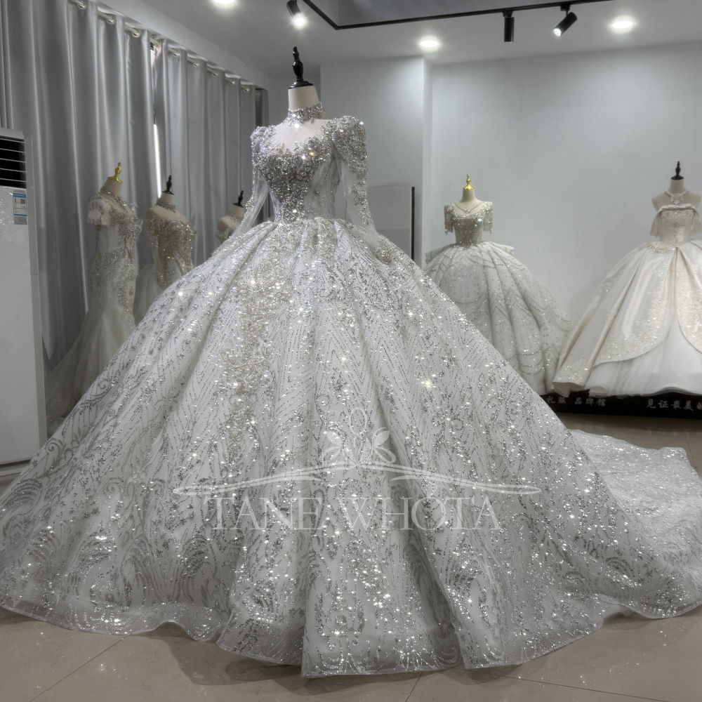 Elegante Brautkleider Langarm  – Embroidery Organza Bewertung und Preis