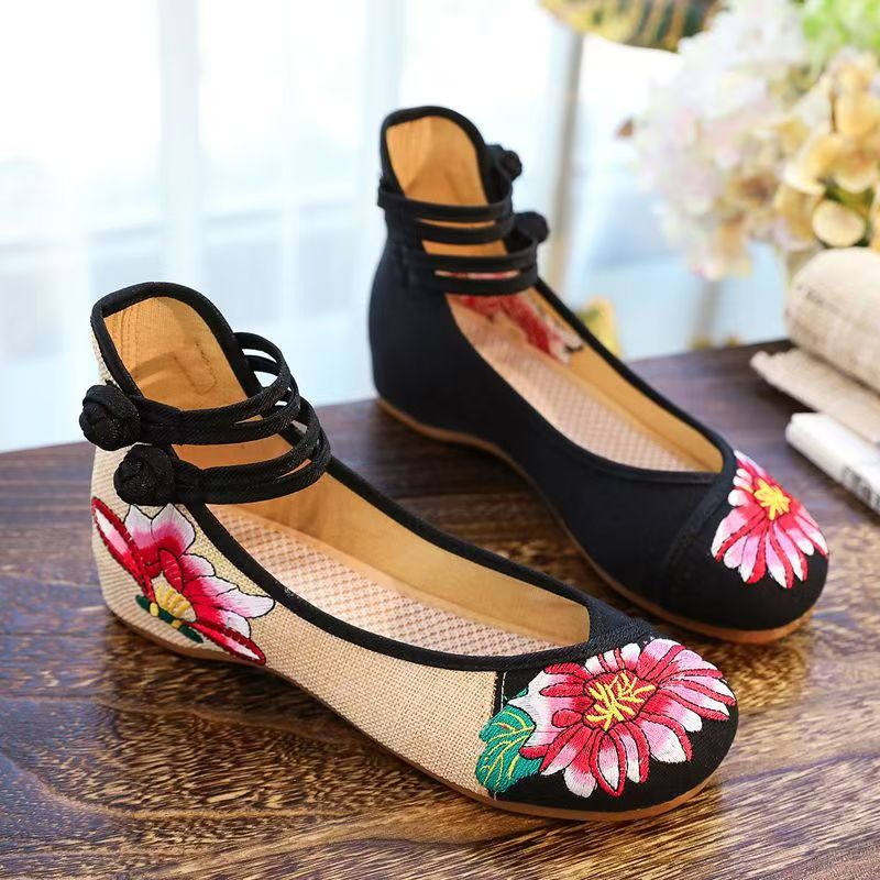 Damen Keilabsatz-Schuhe mit St – Embroidery Horse Bewertung und Preis