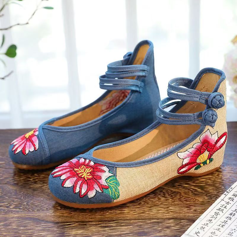 Damen Keilabsatz-Schuhe mit St – Embroidery Horse Bewertung und Preis