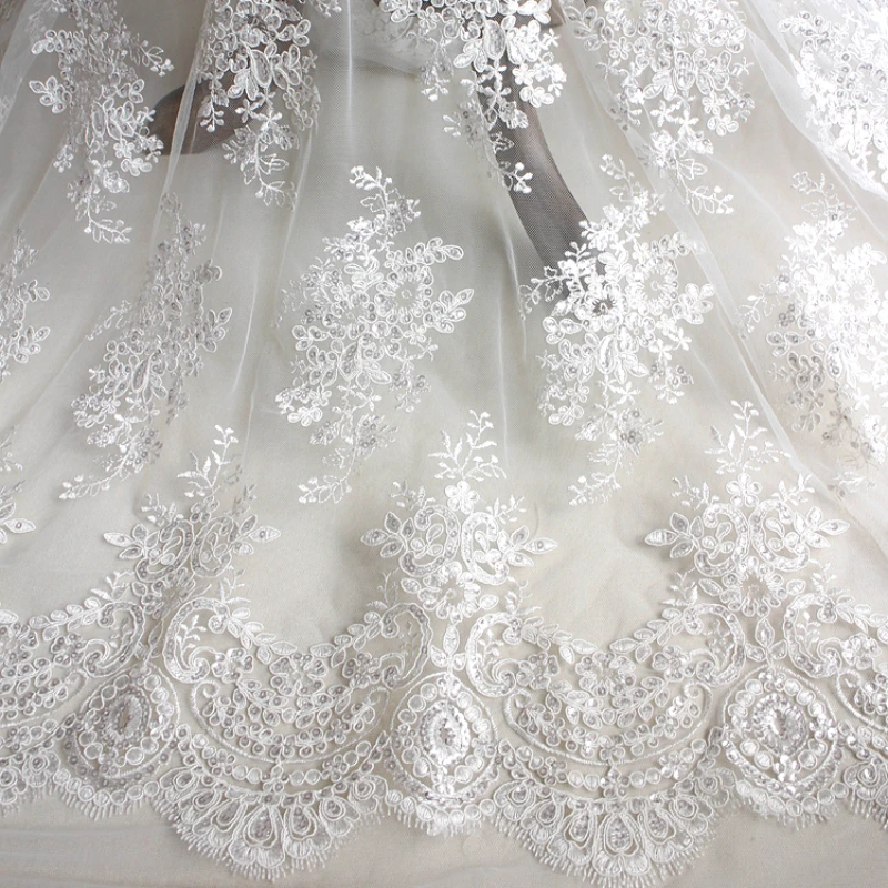 Pailletten bestickter Spitzens – Embroidery Web Bewertung und Preis